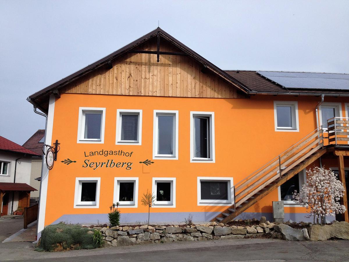 Landgasthof Seyrlberg Reichenau im Muhlkreis Exterior photo